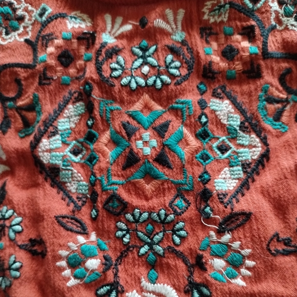 Embroidered Orange Sleeveless top - Picture 16 of 16